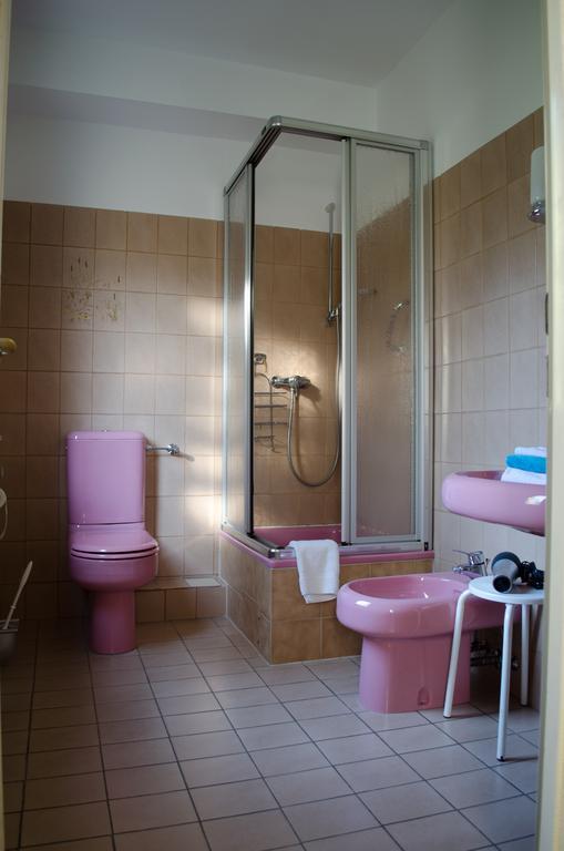 Haus Helvetia Bed & Breakfast Бад Орб Стая снимка